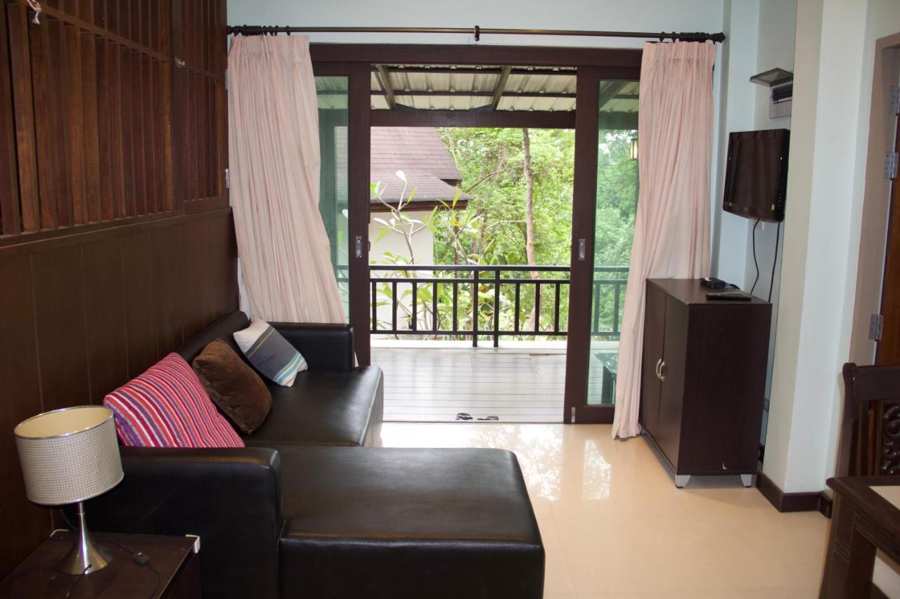 บ้านธานี Choeng Mon Buitenkant foto
