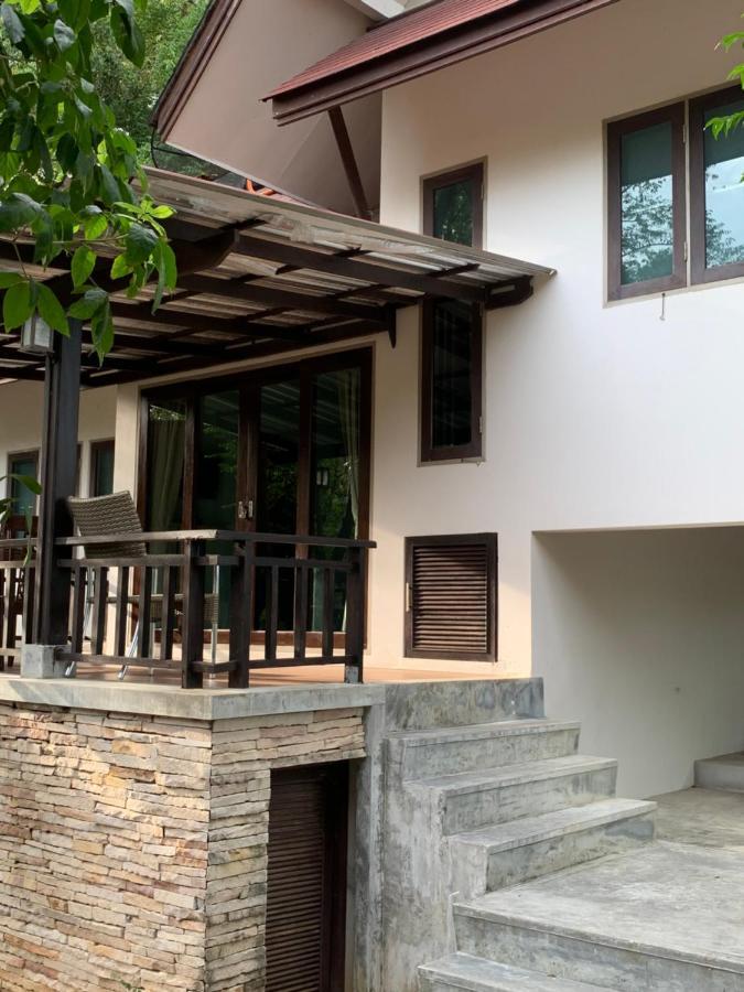บ้านธานี Choeng Mon Buitenkant foto